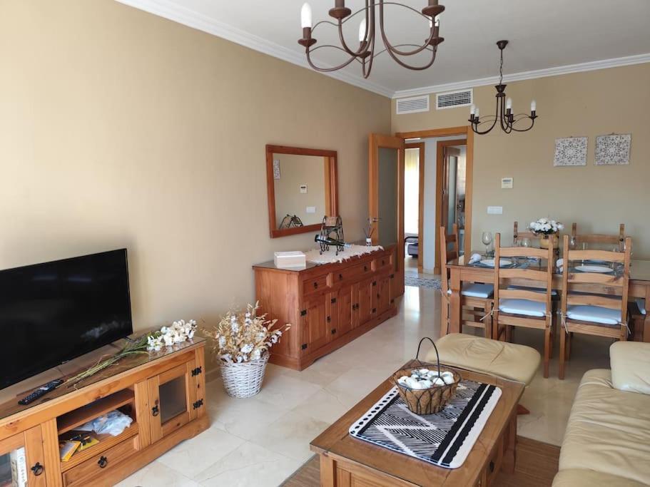 Penthouse Paradiso: 2Br Oasis In Casares Del Sol 外观 照片
